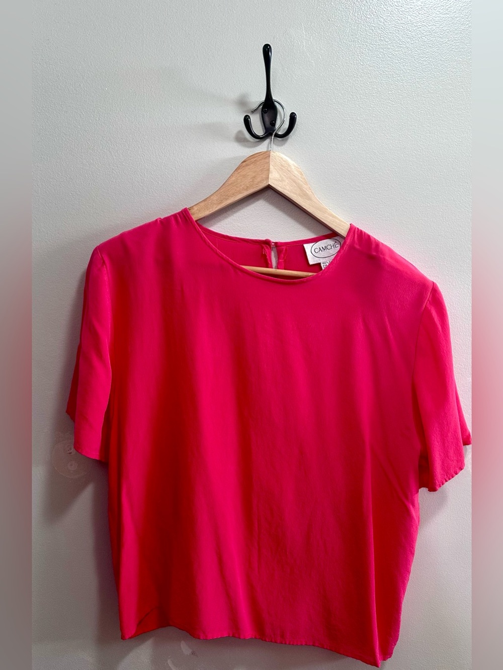Bright Pink CAMCHE Short Sleeve Lightweight Blouse Silk Size M